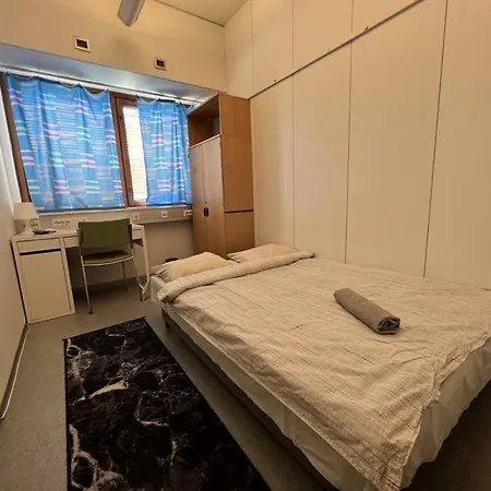 Office House Services 653 Hostel
